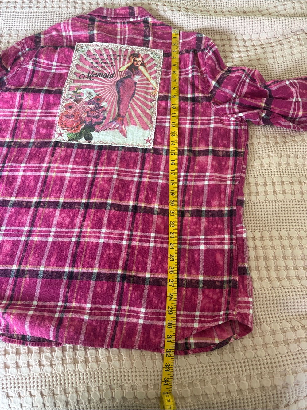 Angry Minnow Clothing CoPlaid flannel with Mermaid XXL - Picture 5 of 11
